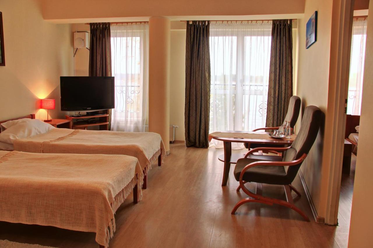 Apartamenty & Restauracja Janus Элк Экстерьер фото